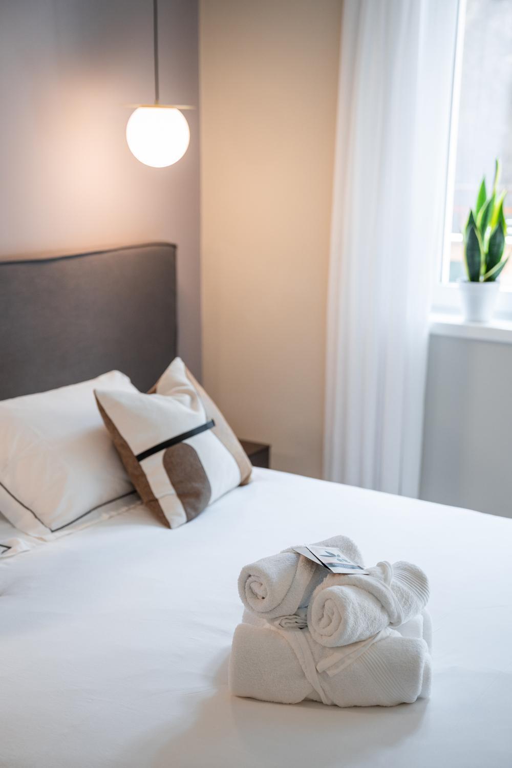 Es Rooms And Apartments Torbole Sul Garda Dış mekan fotoğraf
